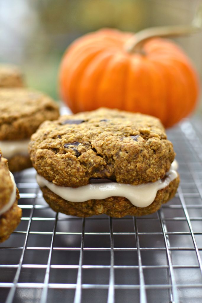 pumpkin-oatmeal-cookie-sandwich-3