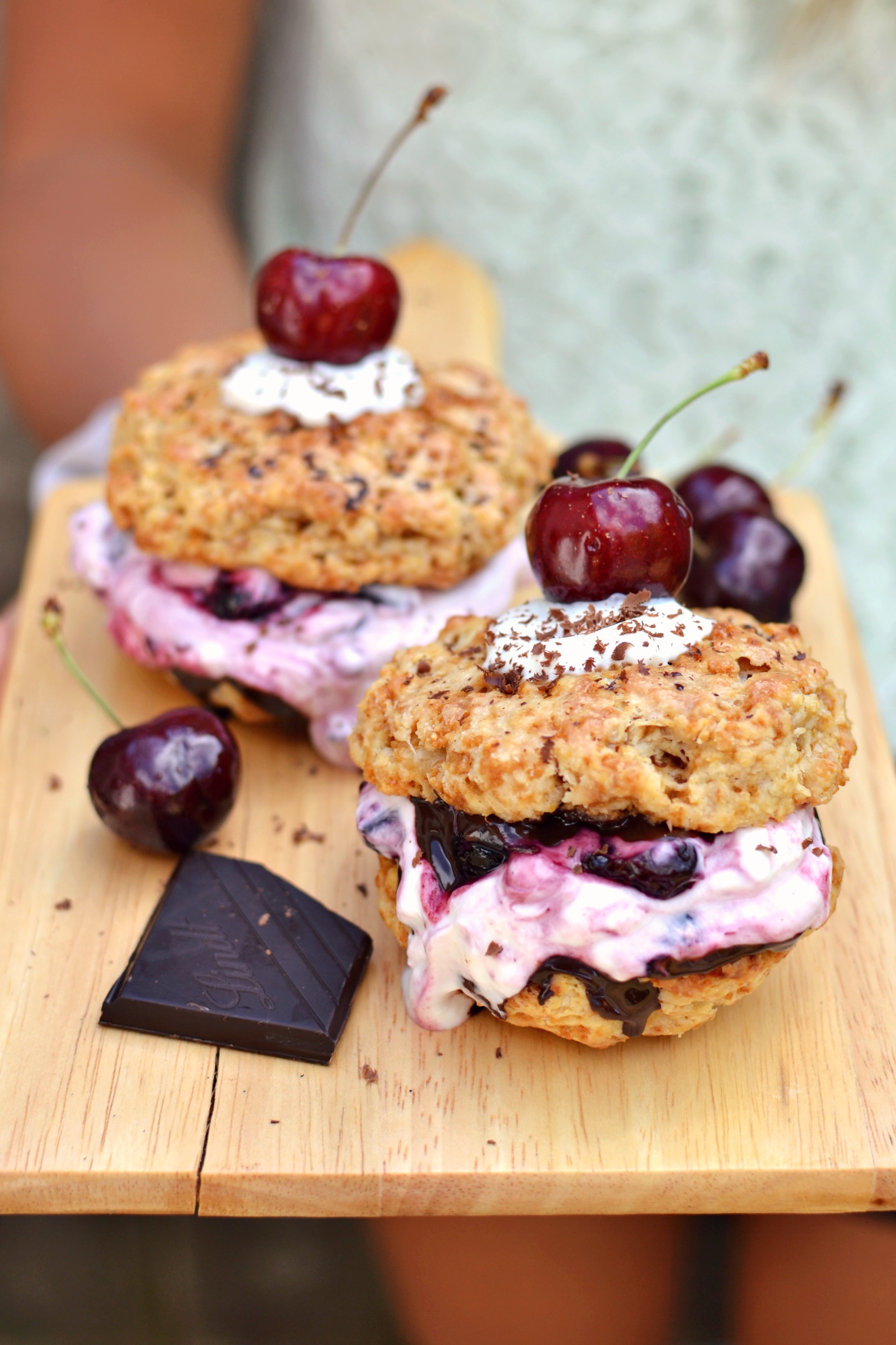 vegan chocolate cherry shortcakes scones